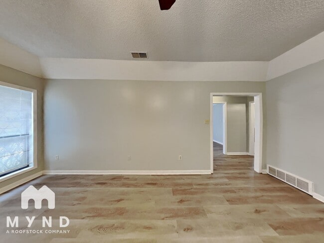 Building Photo - 7071 Atherton Cove