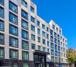 Building Photo - 2 bedroom in Queens NY 11106