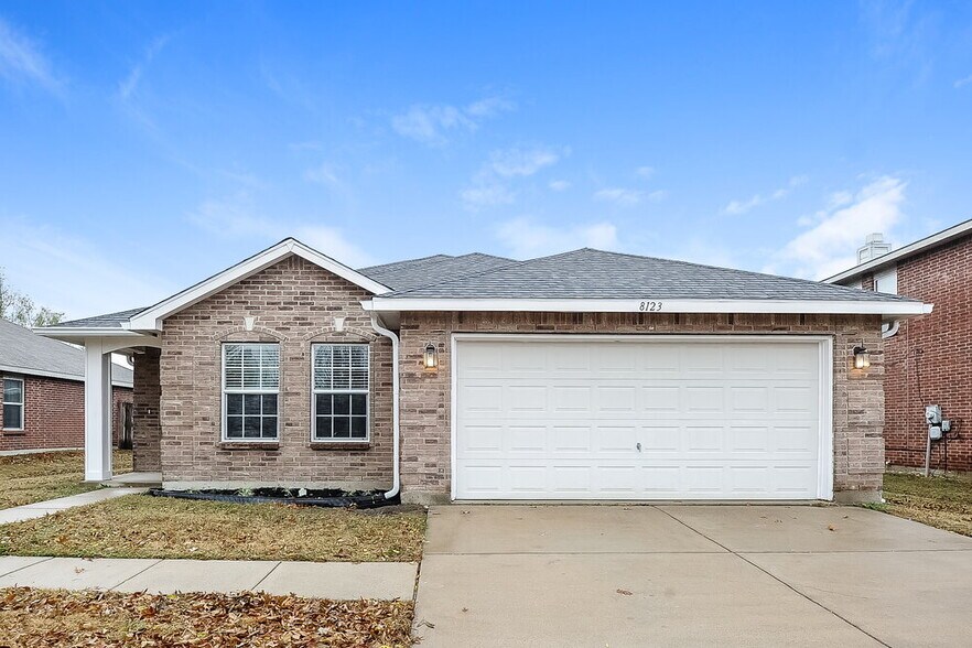 Primary Photo - 8123 Stowe Springs Ln