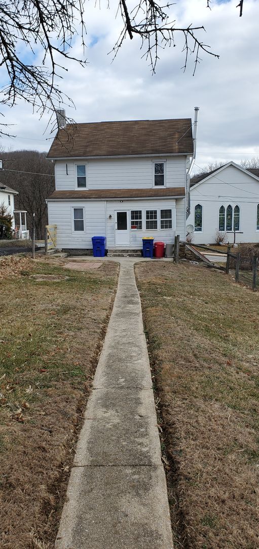 Building Photo - Beautifully Styled Colonial Home with Upgrades!