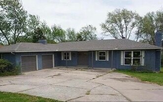 Building Photo - 1815 N 78th St