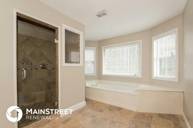 Building Photo - 5085 Cascade Hills Cir SW