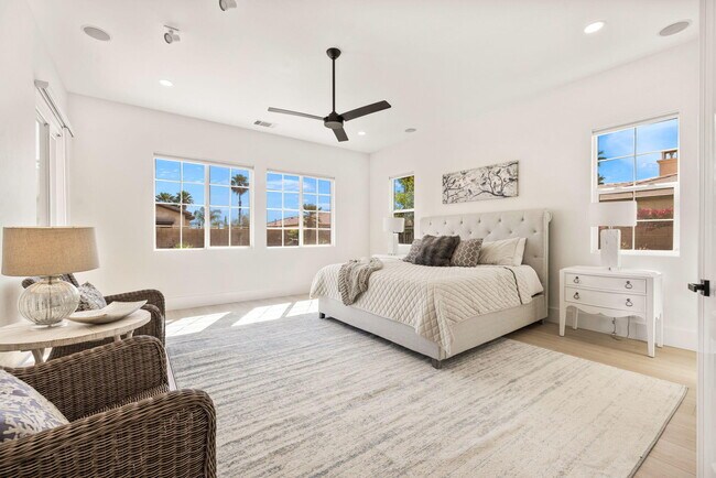 Building Photo - 57806 Cantata Dr