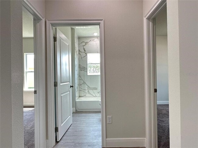 Building Photo - 149 Maple Dr
