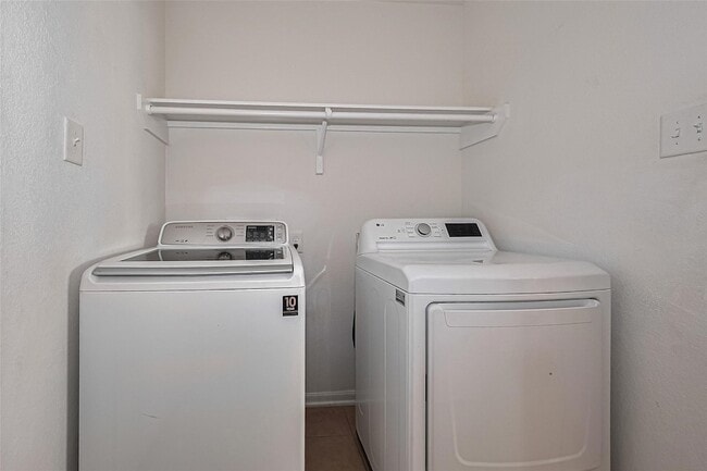 Building Photo - 19229 Gunther Springs Ct