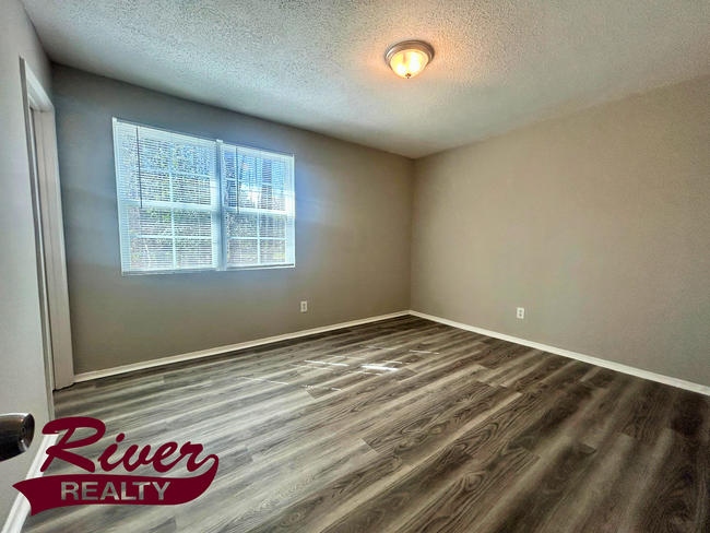 Building Photo - | $1475 | Beautiful 4-Bedroom, 2-bathroom ...