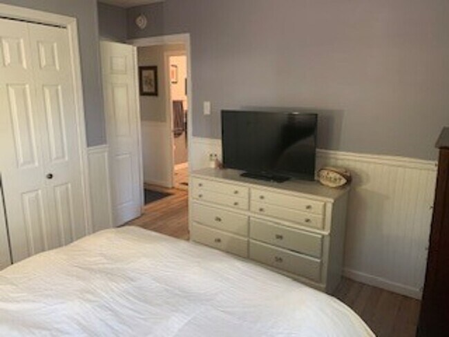 Building Photo - Hoosier Choice