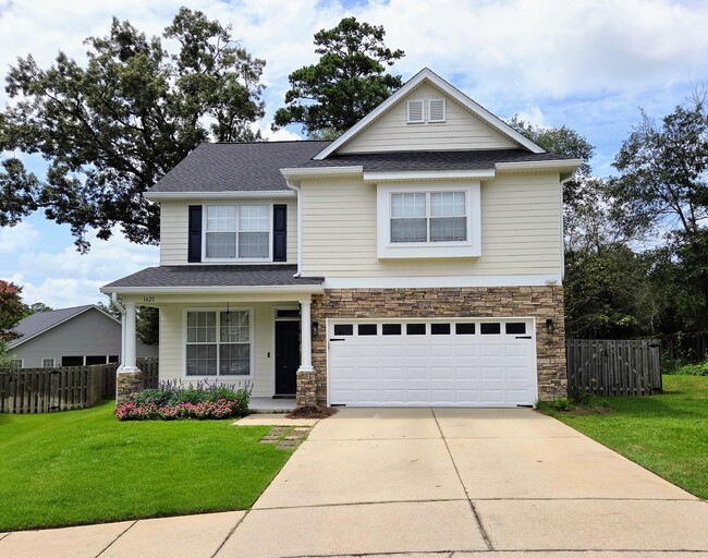 Building Photo - 1621 Shadowmoss Ave