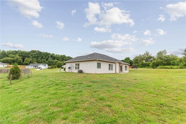 Building Photo - 74 Gray Field Ct