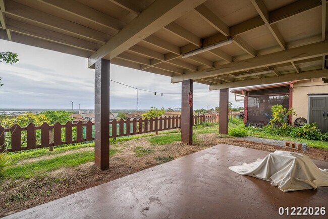 Building Photo - 94-707-707 Kamalo St