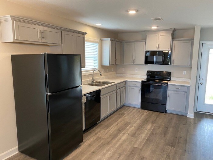 Building Photo - 111 Wexford Way