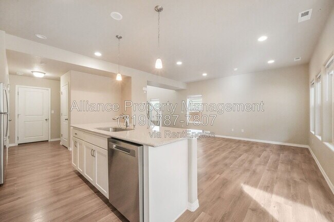 Building Photo - 7851 Lathrop Vw