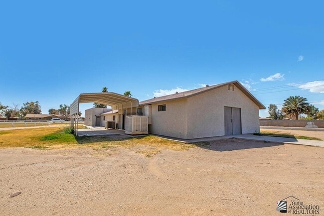 Building Photo - 2890 PATRICIA Ln