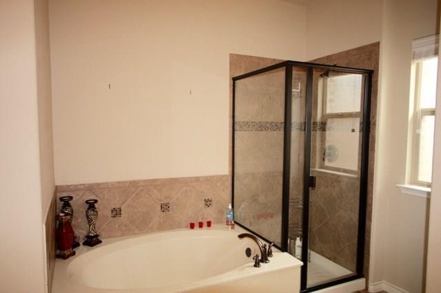 Building Photo - 4269 Comanche Dr