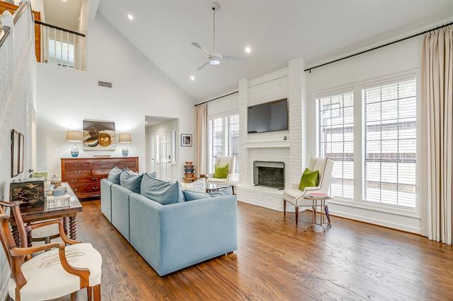 Building Photo - 1301 Belle Pl