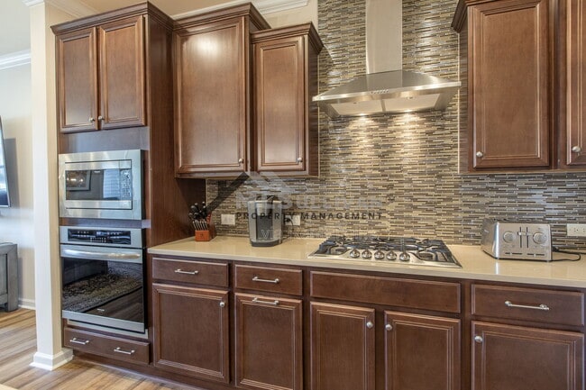 Building Photo - 1119 Southpoint Trl