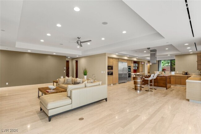 Building Photo - 98 Sun Glow Ln