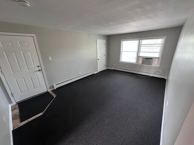 Building Photo - 14500 Cottage Grove Ave