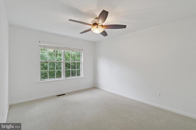 Building Photo - 235 Copper Beech Dr