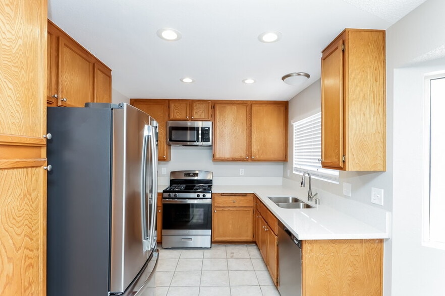 Building Photo - 4259 Hebron Dr