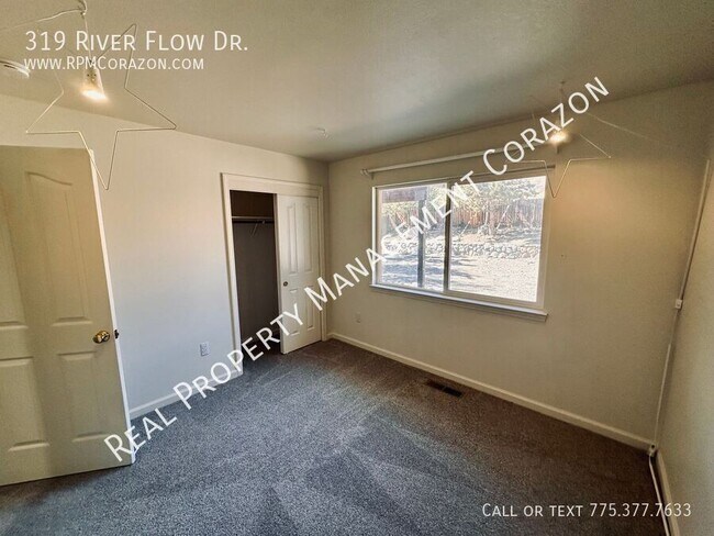 Building Photo - 319 River Flow Dr