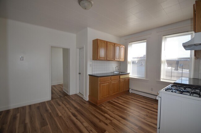 Building Photo - 169-171-171 Avenue F