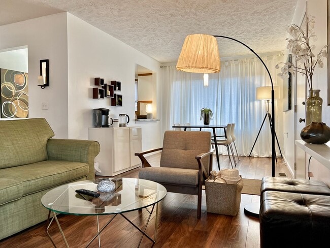 Building Photo - The Webster Street Retreat: A Fabulous Hot...