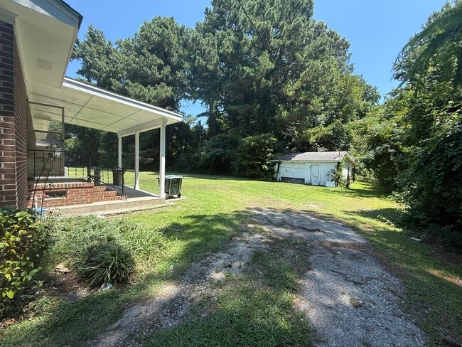 Building Photo - 1327 Old Wilson Rd