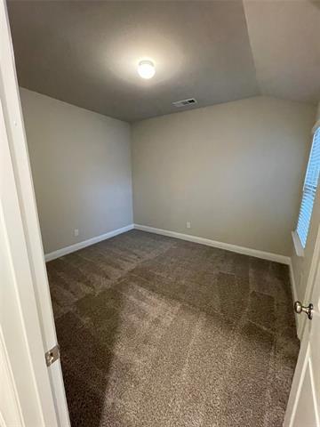 Building Photo - 560 Hutchinson Ln