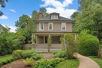 Building Photo - 4 Bed 3.5 bath - Kensington Victorian - Mo...