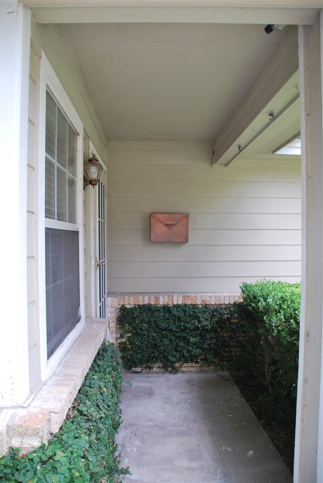 Building Photo - 3306 Elmridge St