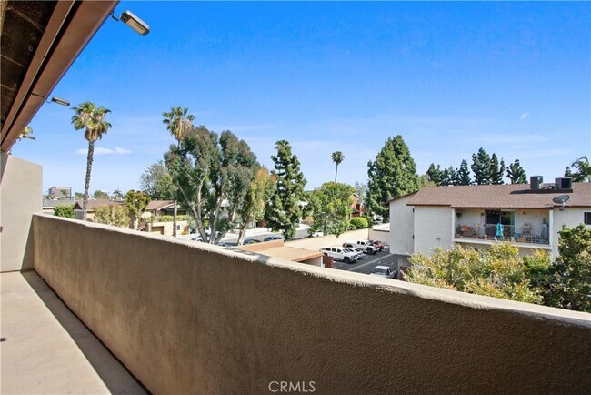 Building Photo - 278 N Wilshire Ave