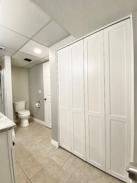 Building Photo - 11540 Sandy Creek Dr