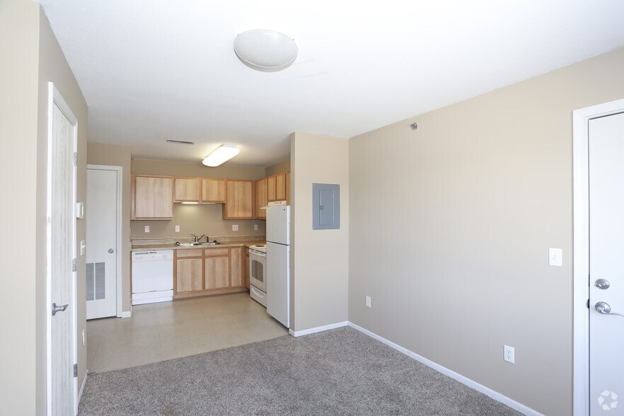 Crimson Villas 1904 S Rouse St Pittsburg KS 66762 Apartment Finder