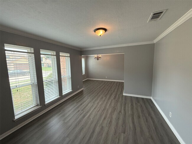 Building Photo - 11611 Stone Bridge Dr