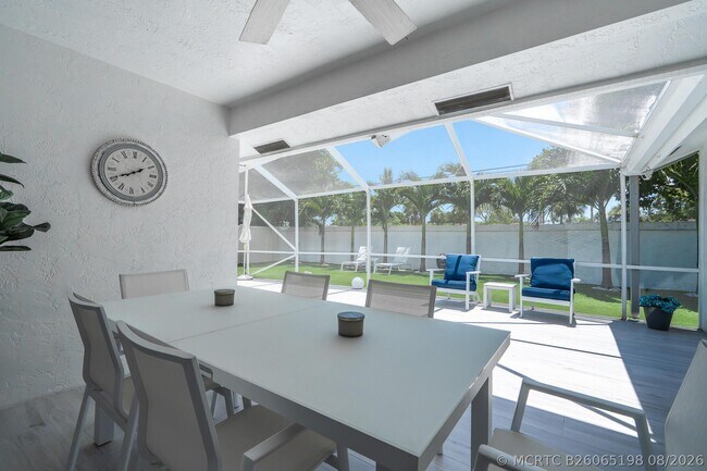 Building Photo - 23246 L'Ermitage Cir