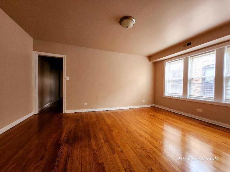 Building Photo - 4919 W Adams St