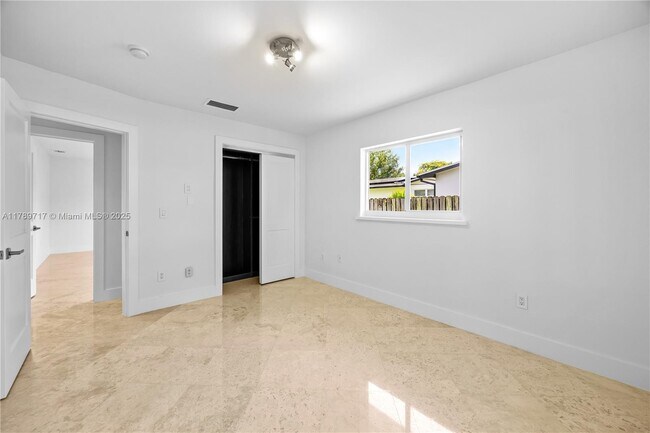 Building Photo - 14321 SW 78th Ct
