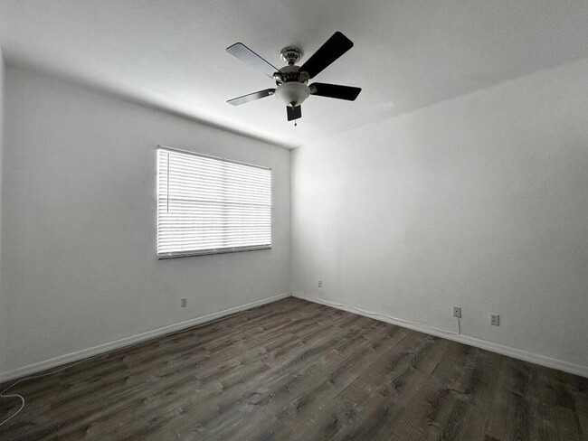 Building Photo - 3137 Grandiflora Dr