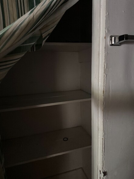 Building Photo - 6585 Voorhees Rd