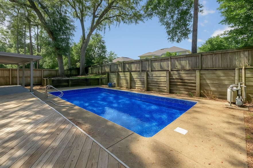 Building Photo - 2412 Talco Hills Dr