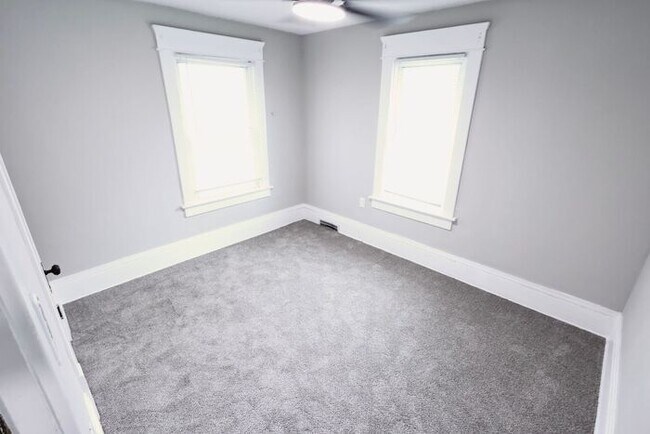 Building Photo - 91 Westwood Ave