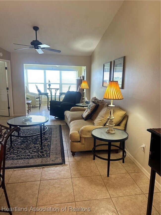 Building Photo - 506 Chelsee Way