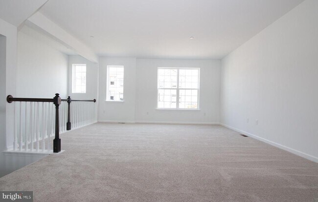 Building Photo - 1817 Shady Ln
