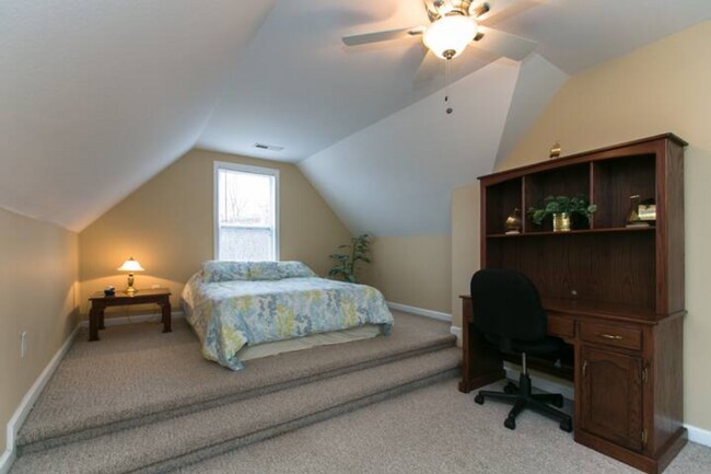 Building Photo - East AVL - Mountain Views and Space Galore!