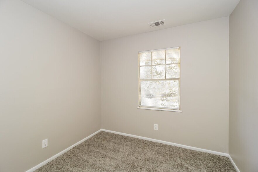 Building Photo - 6500 Boca Grande Blvd