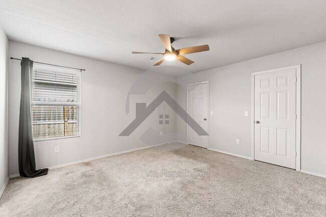 Building Photo - 10220 Brandi Kay Dr