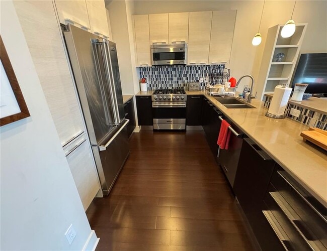 Building Photo - 239 Cosmopolitan Ct