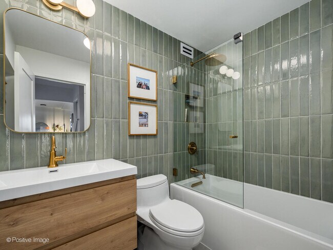 Building Photo - 2800 N Lake Shore Dr