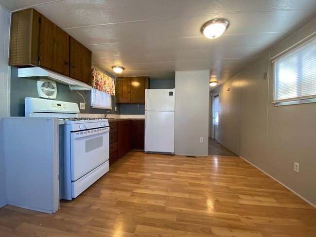 Building Photo - 1bed, 1bath, mobile home (Kuna)